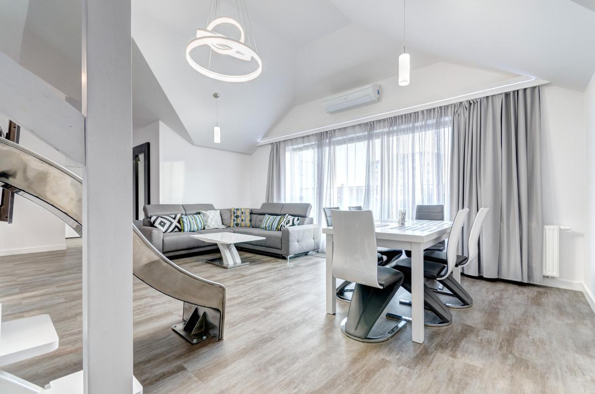 Waterlane Riverside - Spa, Pool, Gym & Parking By Downtown Apartments Gdansk Room photo