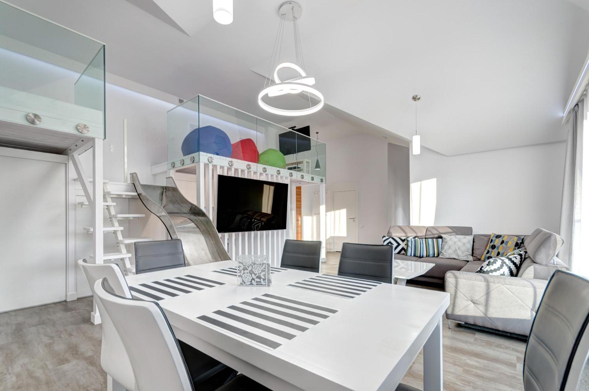 Waterlane Riverside - Spa, Pool, Gym & Parking By Downtown Apartments Gdansk Room photo