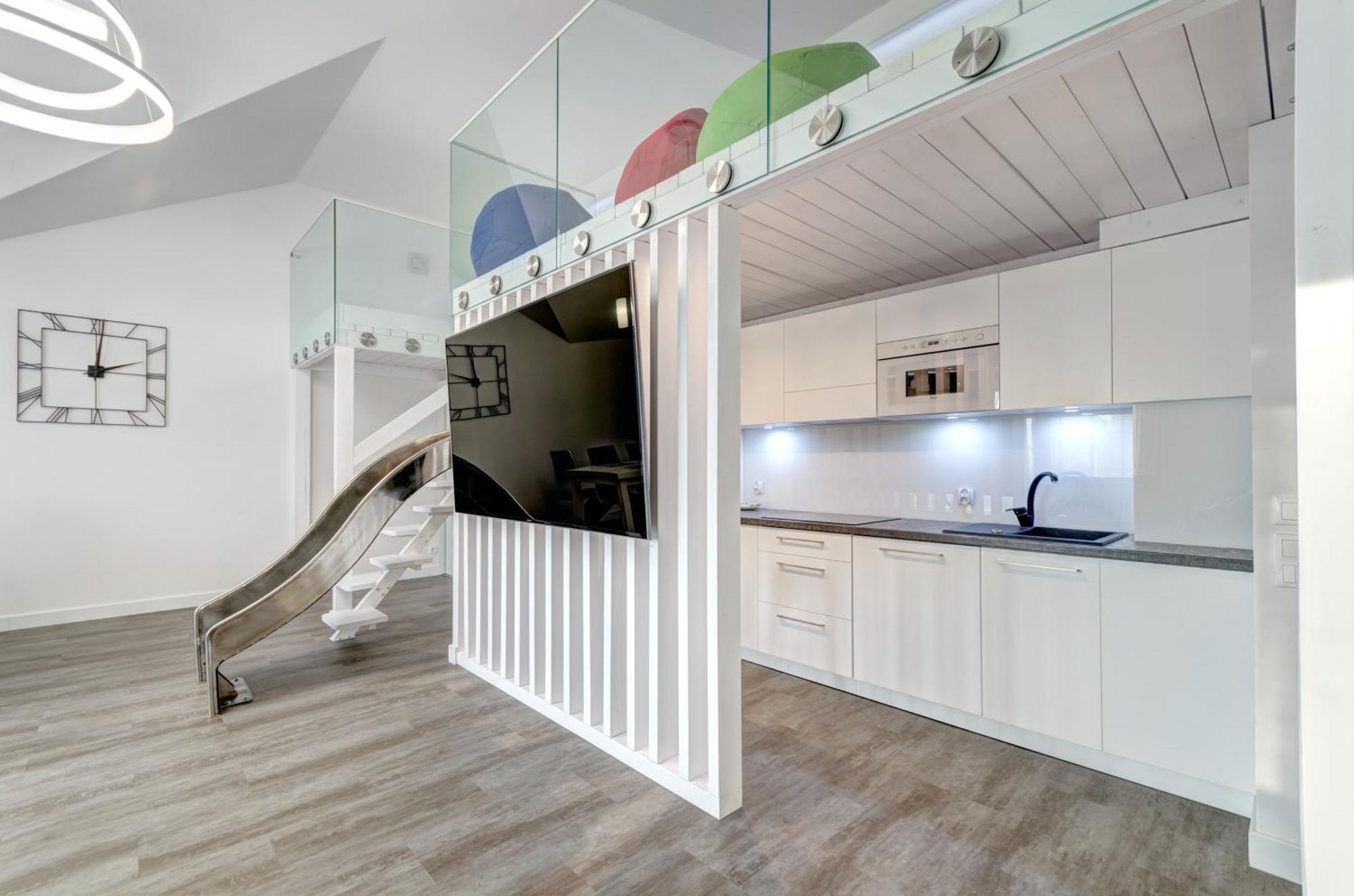 Waterlane Riverside - Spa, Pool, Gym & Parking By Downtown Apartments Gdansk Room photo