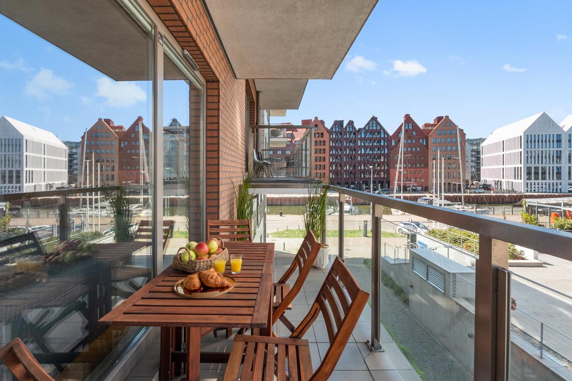 Waterlane Riverside - Spa, Pool, Gym & Parking By Downtown Apartments Gdansk Exterior photo