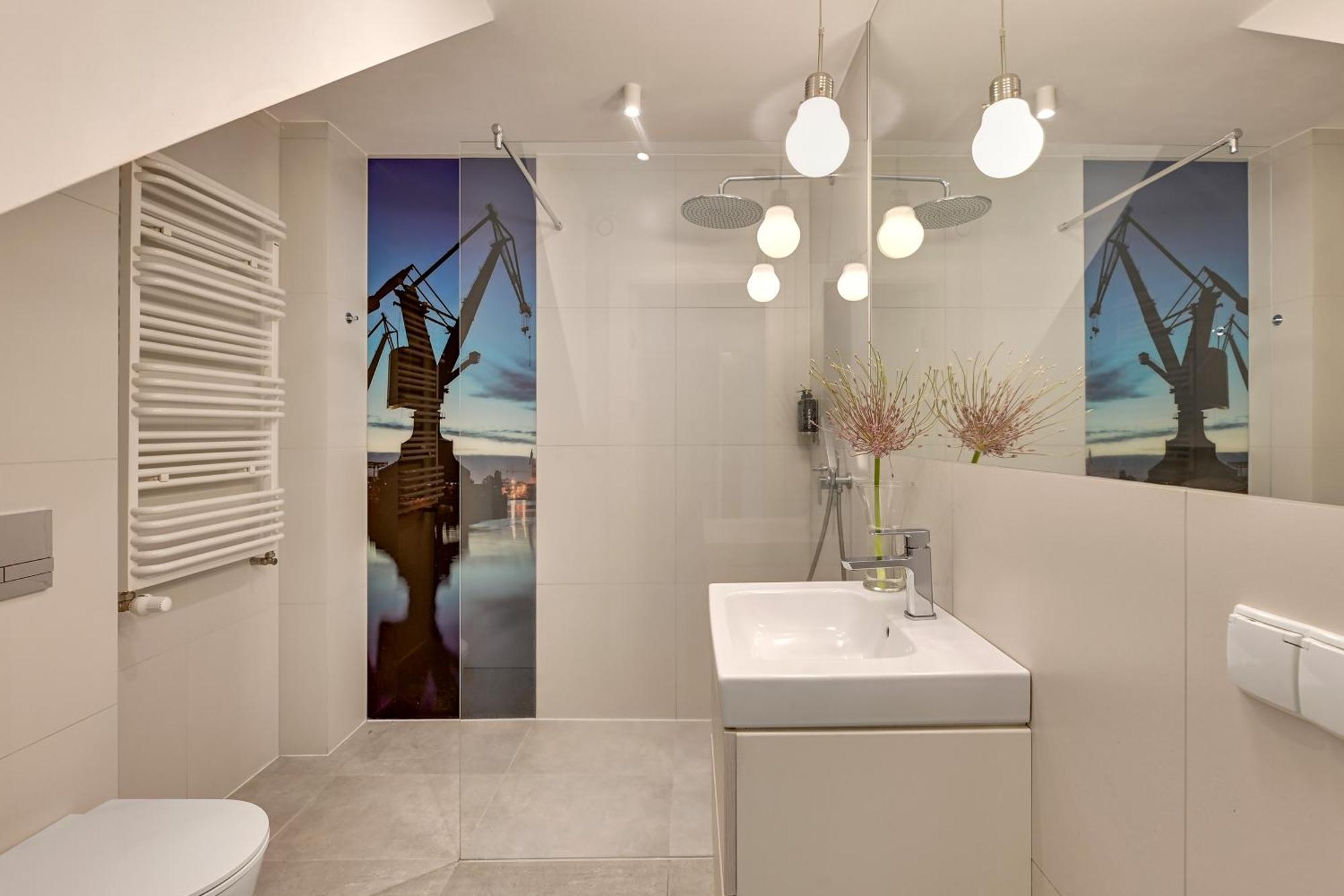 Waterlane Riverside - Spa, Pool, Gym & Parking By Downtown Apartments Gdansk Room photo