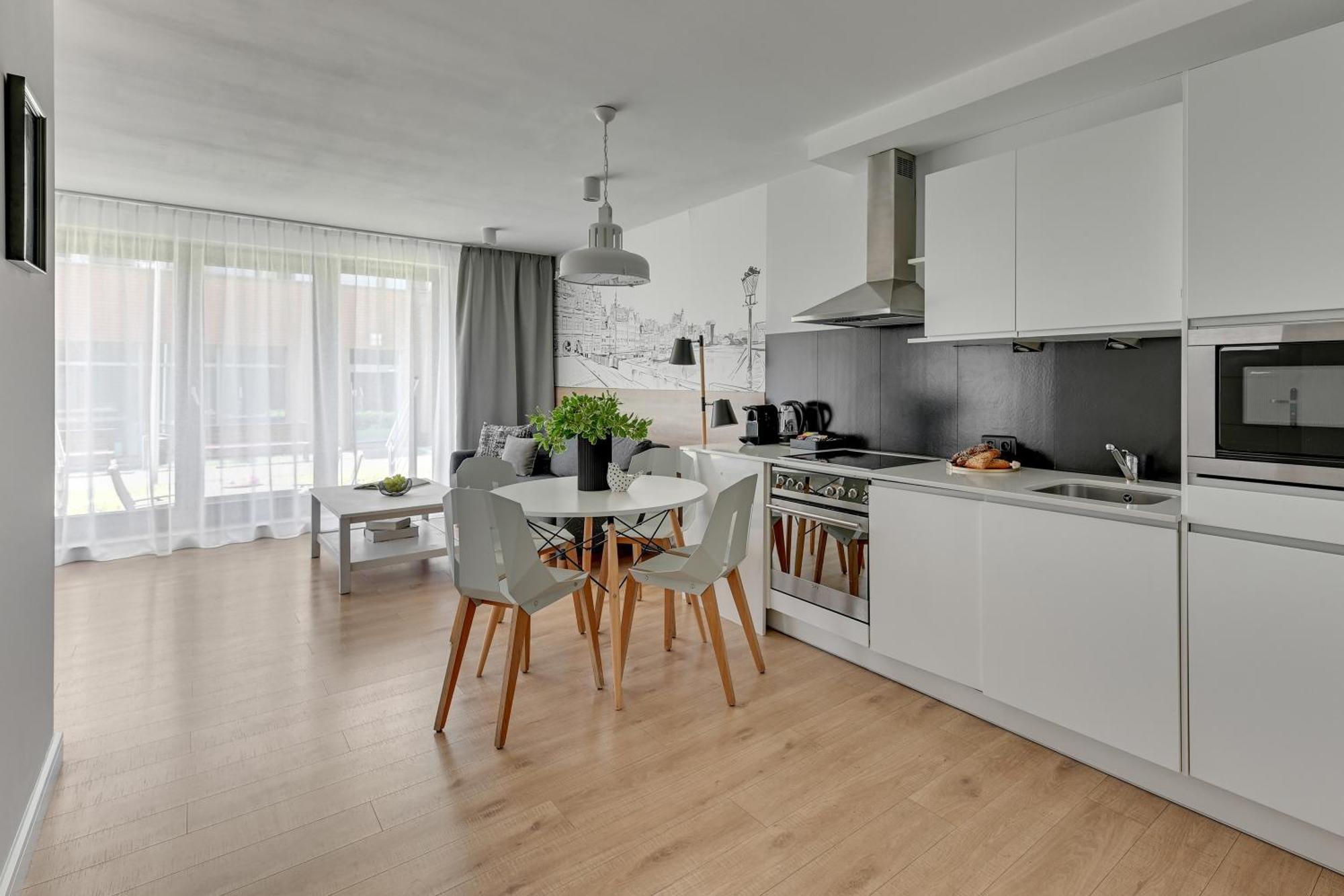 Waterlane Riverside - Spa, Pool, Gym & Parking By Downtown Apartments Gdansk Room photo